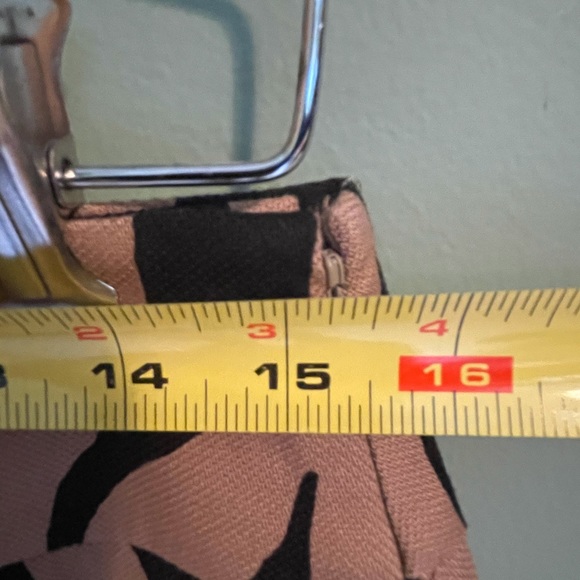 LOFT women’s skirt, size 6P - Picture 7 of 10